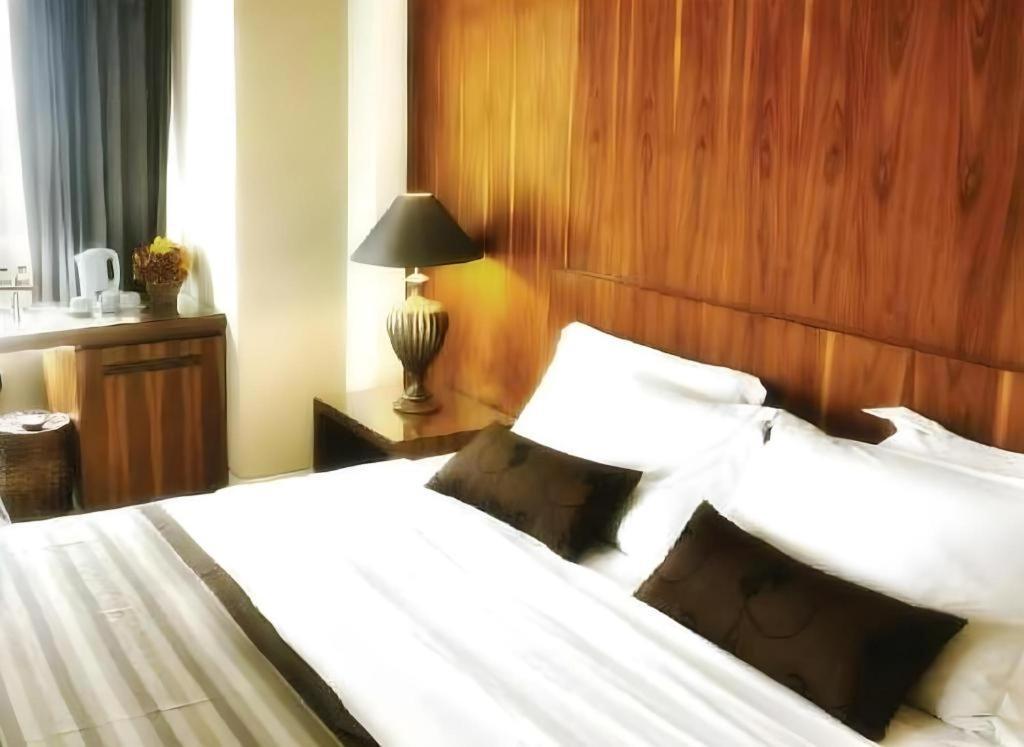 Mitra Bandung Hotel Kültér fotó